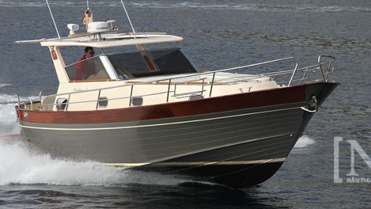 PRUEBA DE LA GOZZO POSITANO 38 CON NÁUTICA Y YATES