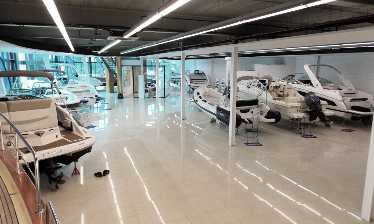 NUEVAS INSTALACIONES EN METROPOL DÉNIA