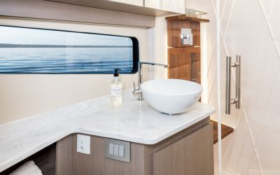 Regal 42 FXO